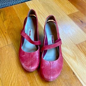 TSUBO Mary Jane, matte red heels, Size 7